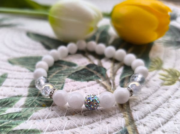 Jáde, Hegyikristály és Aqua Aura kvarc ásványkarkötő, 8 mm-es Shamballával - Image 2